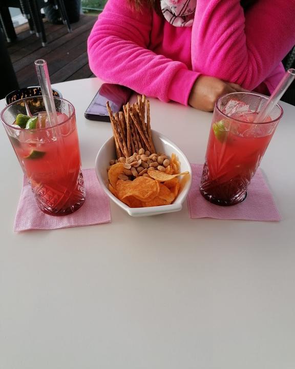 Cafe und Cocktailbar Aramis