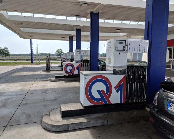Q1 Tankstelle